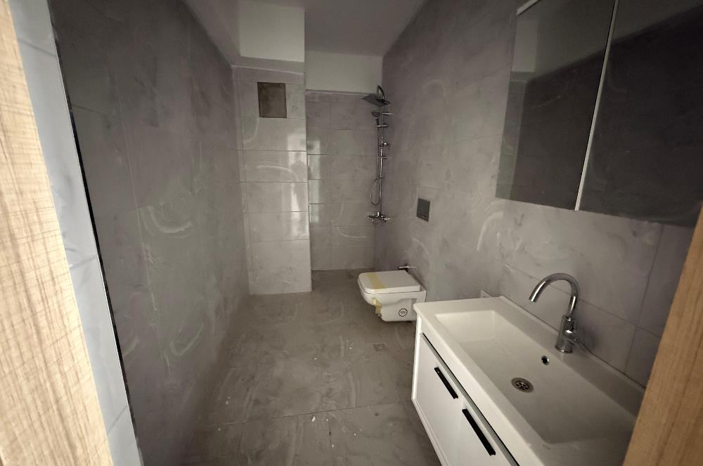 KARTEPE BELEDİYESİNİN YANINDA ARA KAT SIFIR 2+1 KİRALIK DAİRE