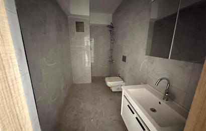 KARTEPE BELEDİYESİNİN YANINDA ARA KAT SIFIR 2+1 KİRALIK DAİRE