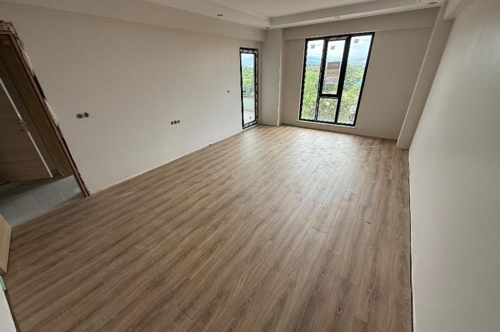 KARTEPE BELEDİYESİNİN YANINDA ARA KAT SIFIR 2+1 KİRALIK DAİRE