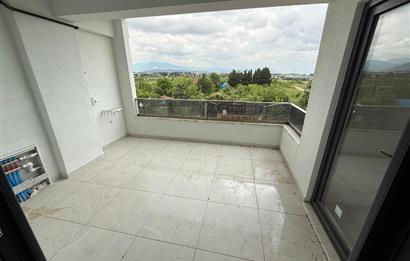 KARTEPE BELEDİYESİNİN YANINDA ARA KAT SIFIR 2+1 KİRALIK DAİRE