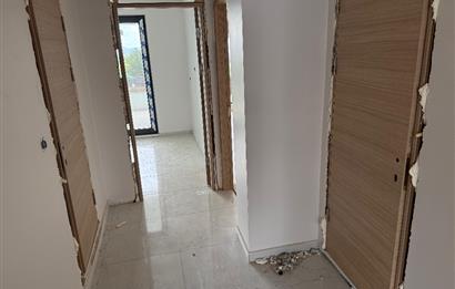 KARTEPE BELEDİYESİNİN YANINDA ARA KAT SIFIR 2+1 KİRALIK DAİRE