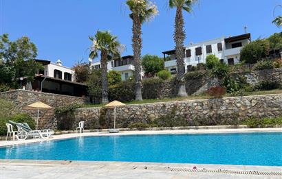 Bodrum Akyarlar Fener Sahiline Yürüme Mesafesinde Havuzlu Site İçinde Kiralık Müstakil Bahçeli Dubleks Yazlık