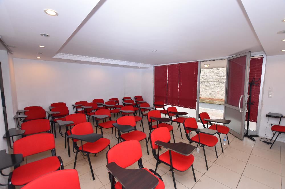 Sarıyer Acarlar Sitesinde Satılık 45 m2 Dükkan İşyeri