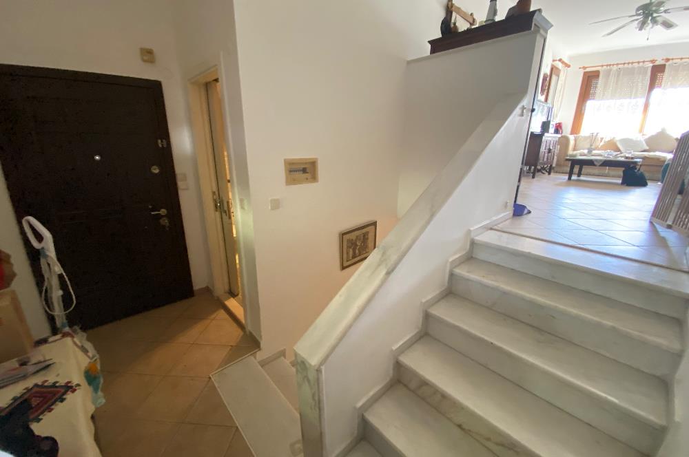 Bodrum Akyarlar Fener Sahiline Yürüme Mesafesinde Havuzlu Site İçinde Kiralık Müstakil Bahçeli Dubleks Yazlık