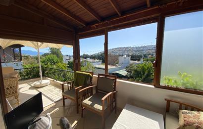 Bodrum Akyarlar Fener Sahiline Yürüme Mesafesinde Havuzlu Site İçinde Kiralık Müstakil Bahçeli Dubleks Yazlık