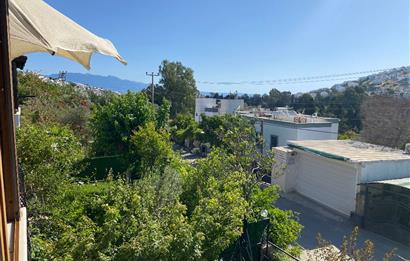 Bodrum Akyarlar Fener Sahiline Yürüme Mesafesinde Havuzlu Site İçinde Kiralık Müstakil Bahçeli Dubleks Yazlık
