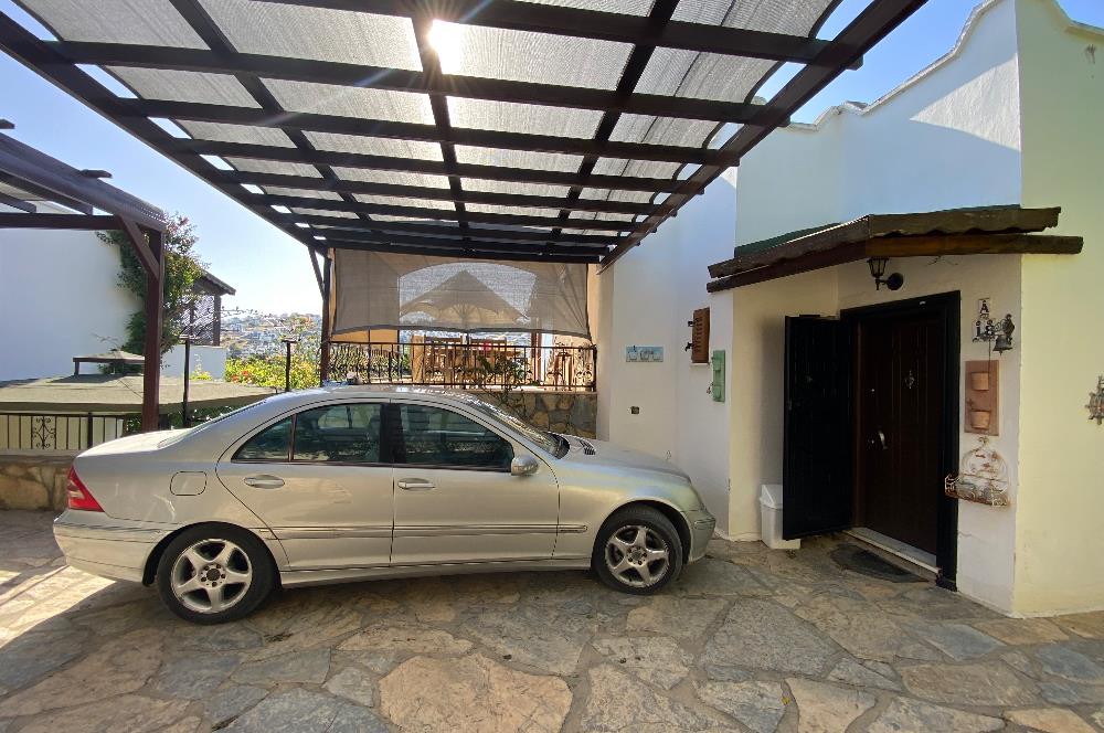 Bodrum Akyarlar Fener Sahiline Yürüme Mesafesinde Havuzlu Site İçinde Kiralık Müstakil Bahçeli Dubleks Yazlık