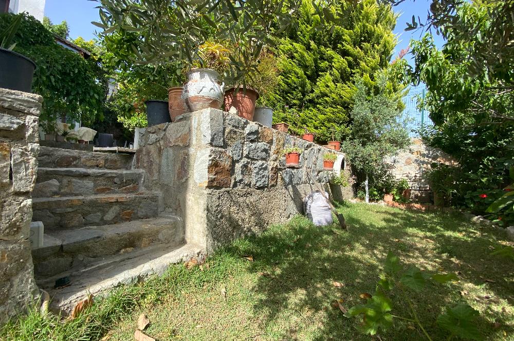 Meyve Bahçeli İzole Satılık Müstakil Dubleks + Ek Villa ve Arsa Opsiyonu İle Yatırım Fırsatı Gayrimenkul