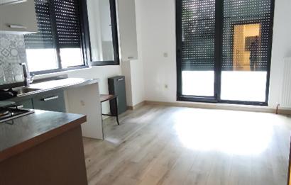 Kadıköy Göztepe Tanzimat Sokak'ta Bağdat Caddesi Yakını 1+1 Satılık Daire