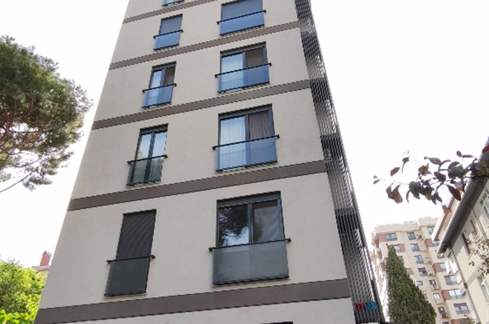 Kadıköy Göztepe Tanzimat Sokak'ta Bağdat Caddesi Yakını 1+1 Satılık Daire