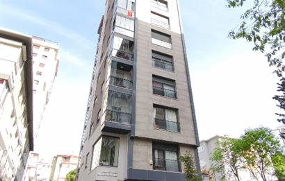 Kadıköy Göztepe Tanzimat Sokak'ta Bağdat Caddesi Yakını 1+1 Satılık Daire