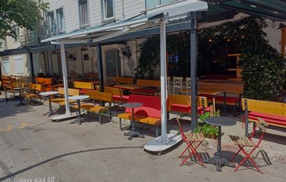 Kınalıada'nın İşlek Noktasında Hazır Müşterili Satılık Kafe