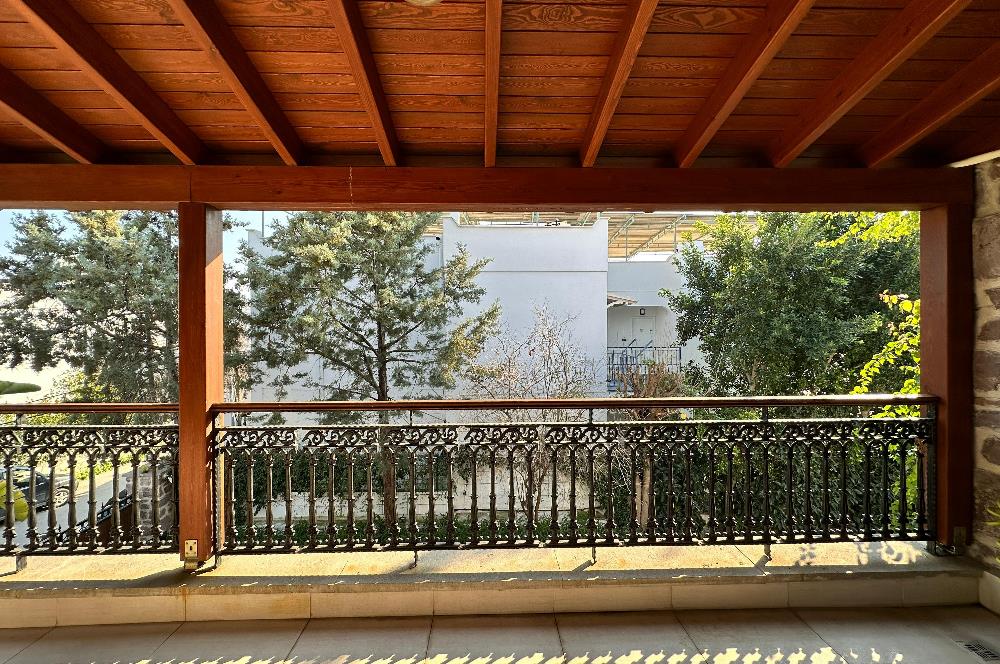 Bodrum Marinaya 3 DK Mesafede Satılık Tarihi Taş Villa