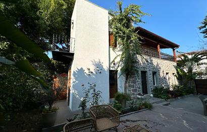 Bodrum Marinaya 3 DK Mesafede Satılık Tarihi Taş Villa