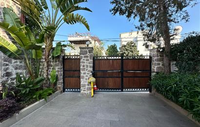 Bodrum Marinaya 3 DK Mesafede Satılık Tarihi Taş Villa