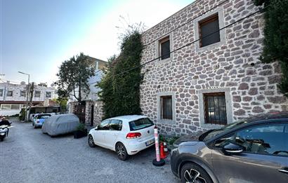 Bodrum Marinaya 3 DK Mesafede Satılık Tarihi Taş Villa