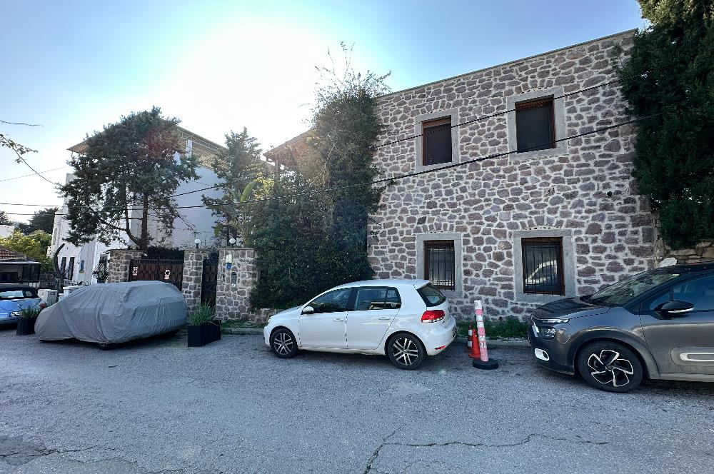 Bodrum Marinaya 3 DK Mesafede Satılık Tarihi Taş Villa