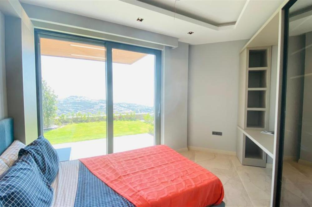 Yalıkavak Geriş Mevkii Deniz Manzaralı Satılık 3+1 Havuzlu Villa