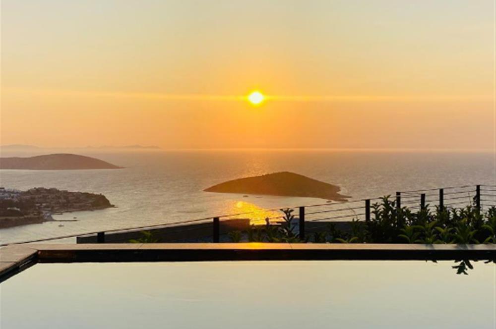 Yalıkavak Geriş Mevkii Deniz Manzaralı Satılık 3+1 Havuzlu Villa