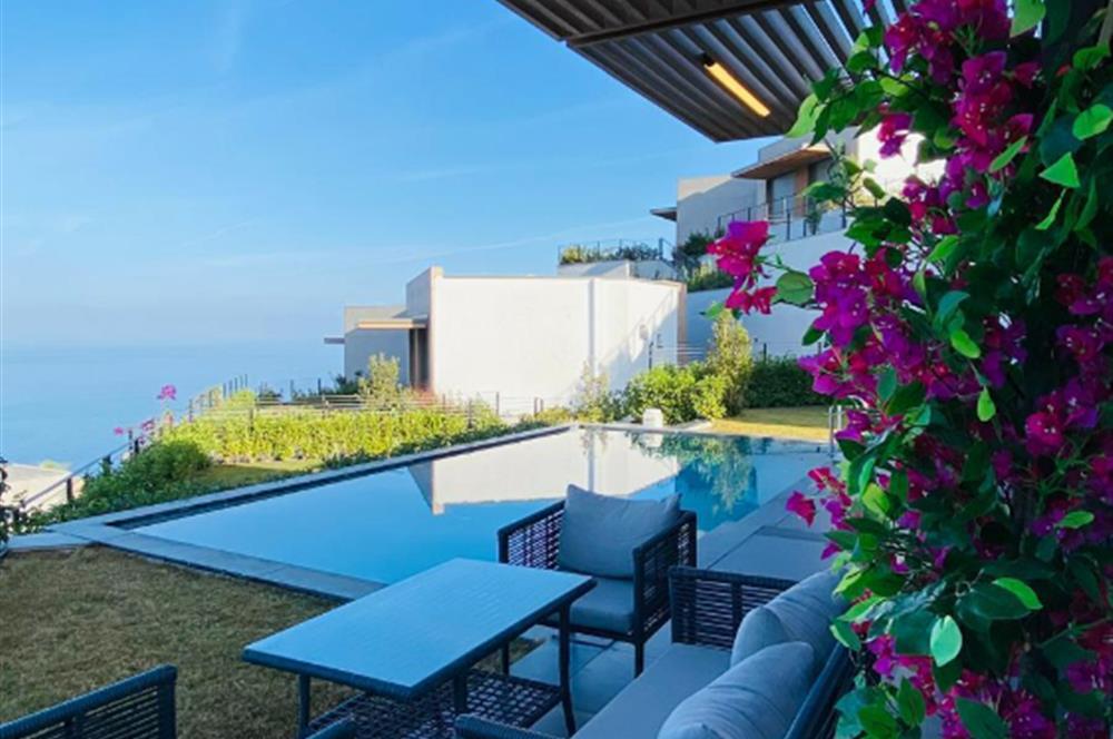 Yalıkavak Geriş Mevkii Deniz Manzaralı Satılık 3+1 Havuzlu Villa