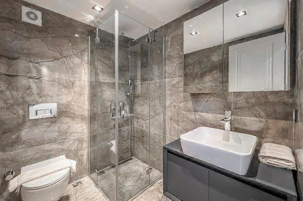 Yalıkavak Geriş Mevkii Deniz Manzaralı Satılık 3+1 Havuzlu Villa