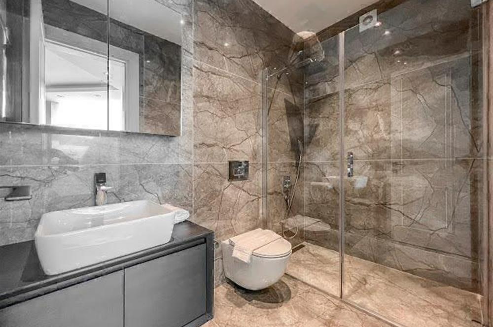 Yalıkavak Geriş Mevkii Deniz Manzaralı Satılık 3+1 Havuzlu Villa
