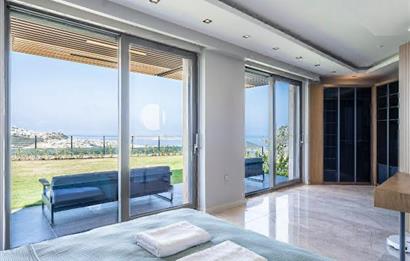 Yalıkavak Geriş Mevkii Deniz Manzaralı Satılık 3+1 Havuzlu Villa