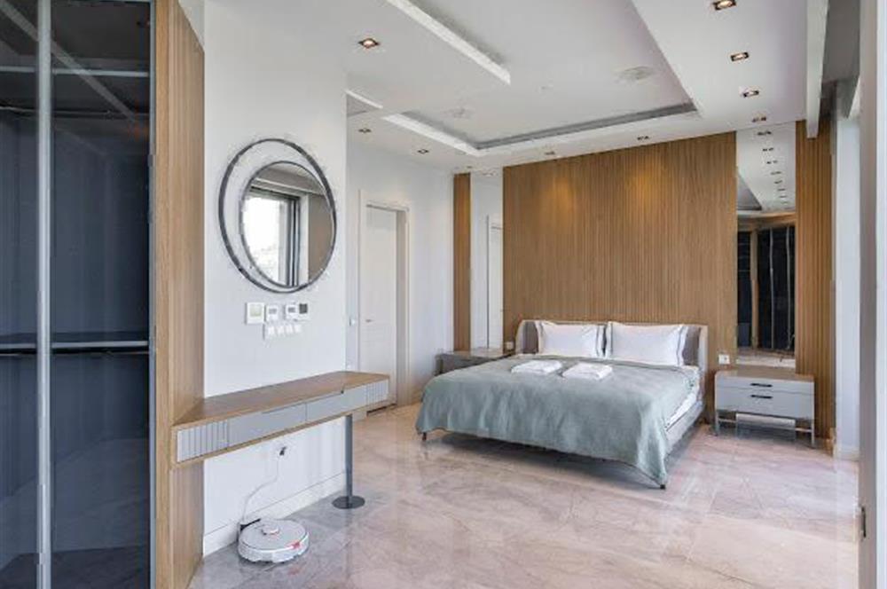 Yalıkavak Geriş Mevkii Deniz Manzaralı Satılık 3+1 Havuzlu Villa