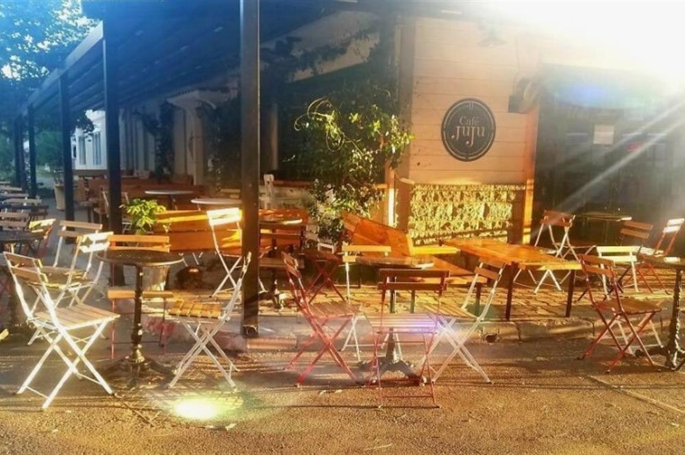 Kınalıada'nın İşlek Noktasında Hazır Müşterili Satılık Kafe