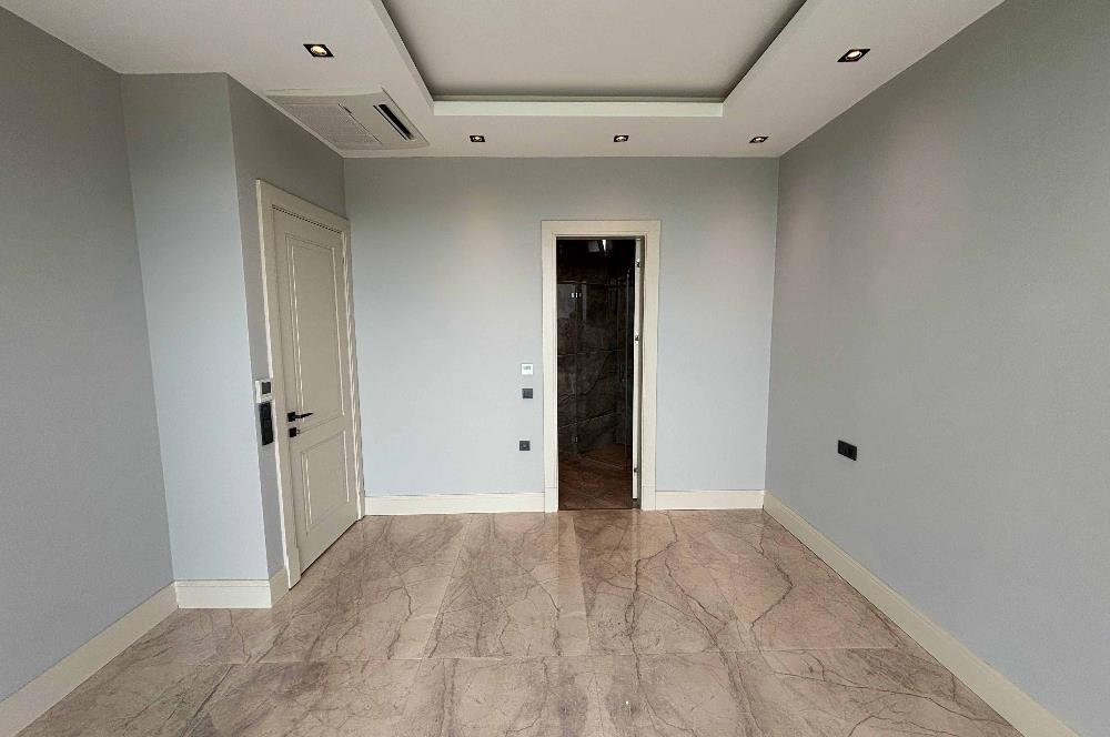 Yalıkavakta Full Deniz Manzaralı 5+1 Satılık Villa