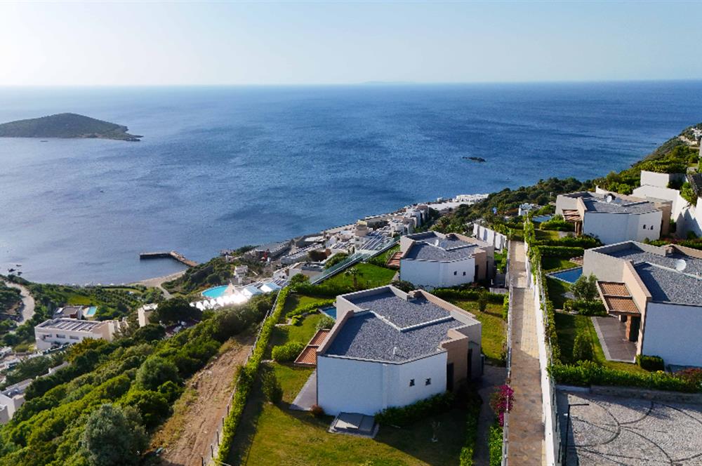 Yalıkavakta Full Deniz Manzaralı 5+1 Satılık Villa