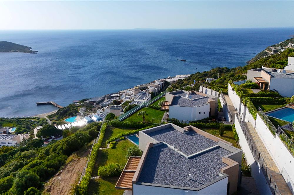 Yalıkavakta Full Deniz Manzaralı 5+1 Satılık Villa