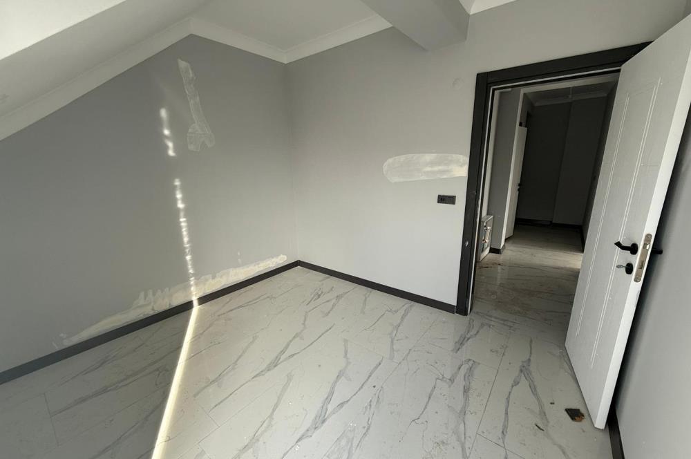 KARTEPE ATAEVLERDE SATILIK 3+1 ÇATI DUBLEKS DAİRE