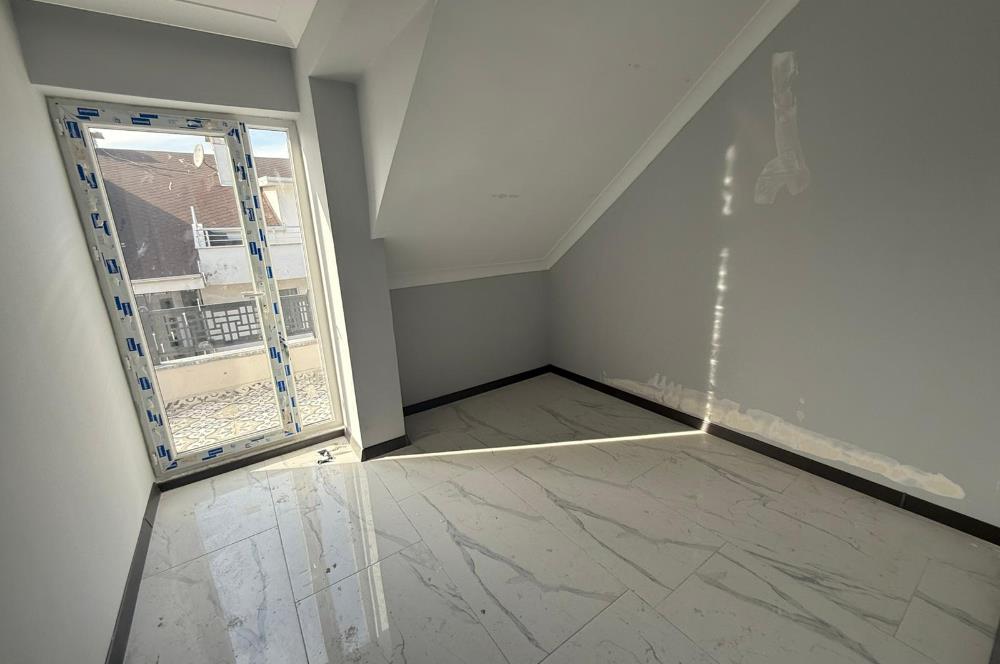 KARTEPE ATAEVLERDE SATILIK 3+1 ÇATI DUBLEKS DAİRE
