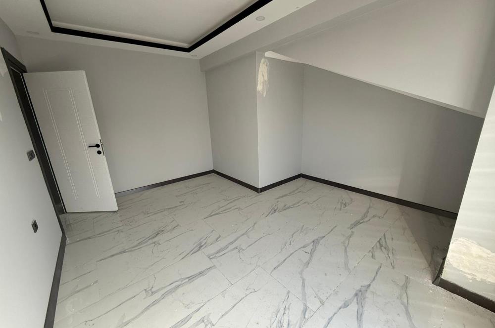 KARTEPE ATAEVLERDE SATILIK 3+1 ÇATI DUBLEKS DAİRE