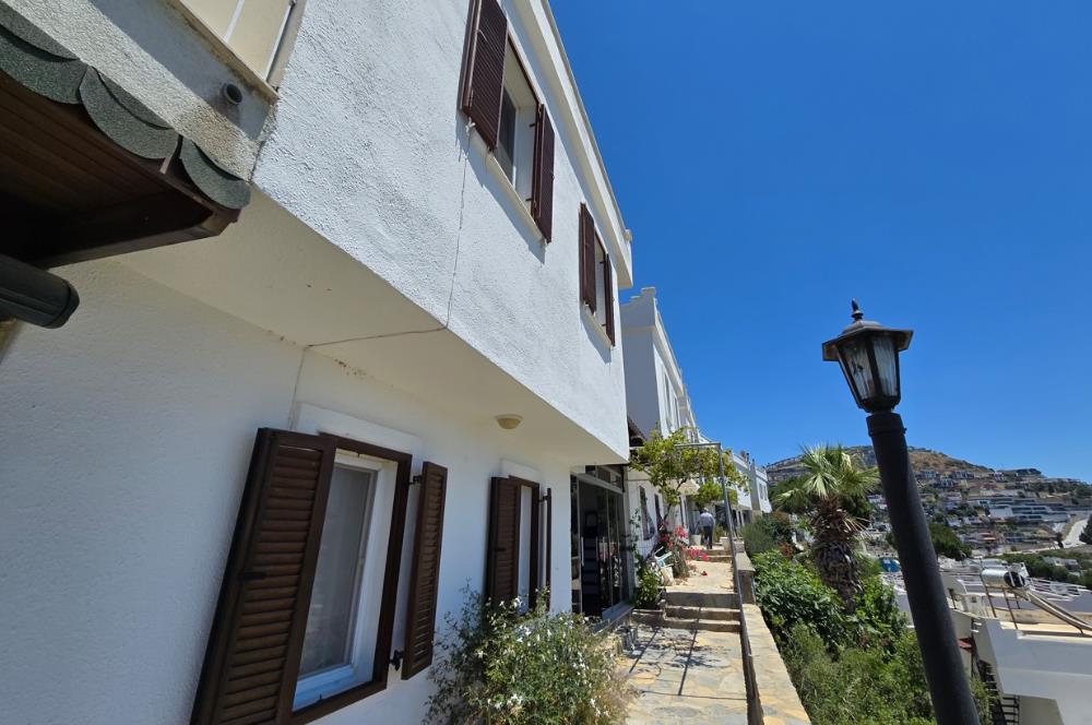 🏡 Gümüşlük Koyunbaba’da Eşsiz Manzaralı 3+1 Dubleks! Teraslı, Bahçeli, Havuzlu ve Masrafsız!