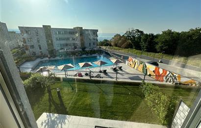 SEMT BAHÇECİK SİTESİNDE SATILIK DENİZ MANZARALI 2+1 ARA KAT