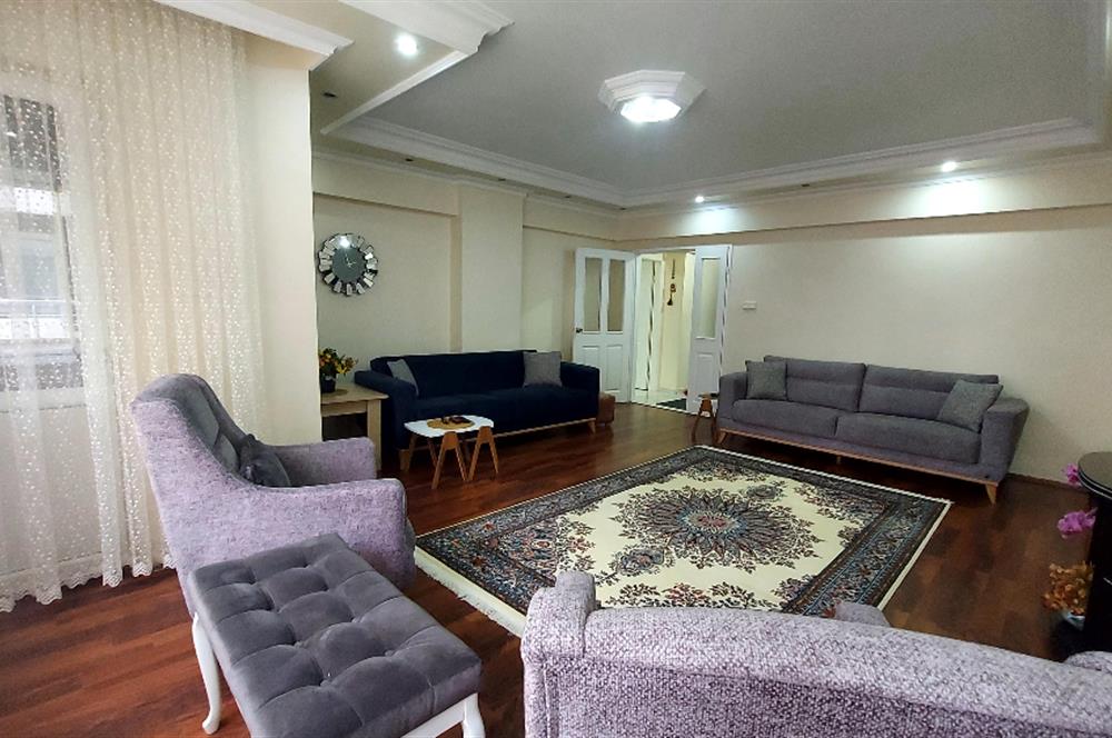 Taşdelen Merkez Sitede Ebeveyn Banyolu Yapılı 3+1 Satılık Daire