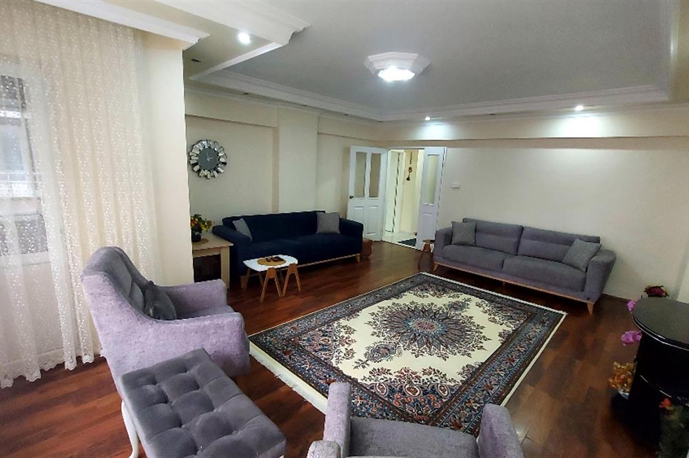 Taşdelen Merkez Sitede Ebeveyn Banyolu Yapılı 3+1 Satılık Daire
