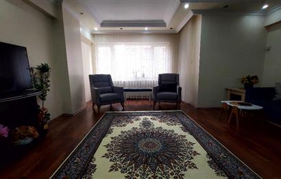 Taşdelen Merkez Sitede Ebeveyn Banyolu Yapılı 3+1 Satılık Daire