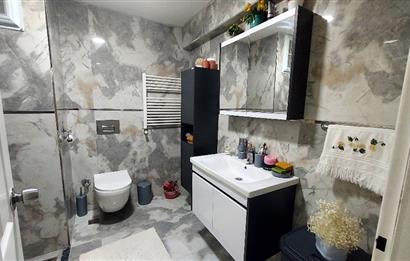Taşdelen Merkez Sitede Ebeveyn Banyolu Yapılı 3+1 Satılık Daire