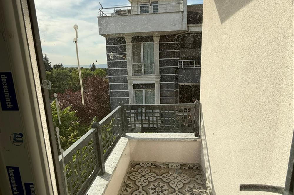 KARTEPE ATAEVLERDE SATILIK 3+1 ÇATI DUBLEKS DAİRE