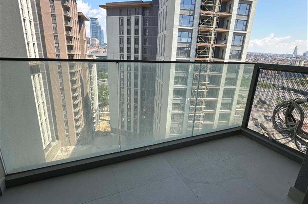 C21 ROOF'dan 19.ETAP'da 3+1 YÜKSEK KAT KİRALIK DAİRE