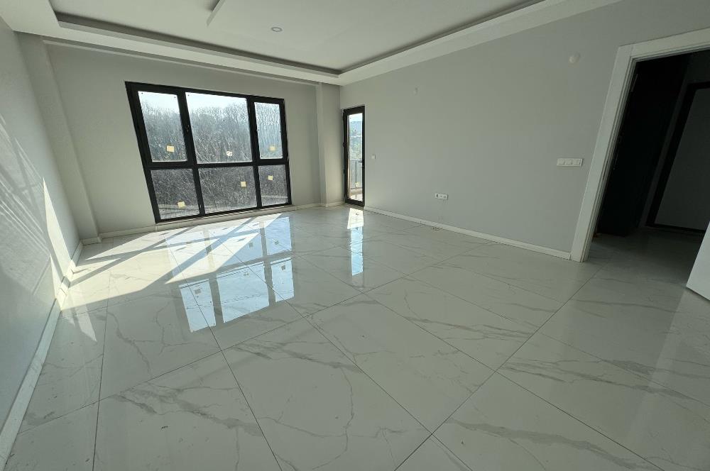 BAŞİSKELE'DE HAVUZLU SİTEDE SATILIK 3+1 DUBLEKS SIFIR DAİRE