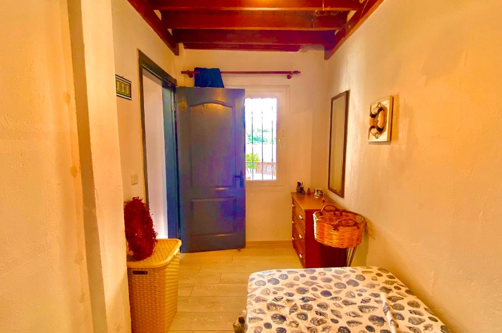 Bodrum Gümüşlük Plajlı Gümsan Sitesinde Satılık İliz Dubleks