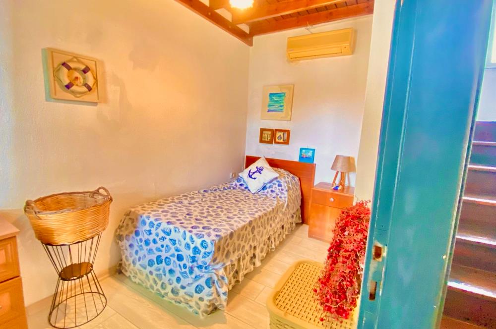 Bodrum Gümüşlük Plajlı Gümsan Sitesinde Satılık İliz Dubleks