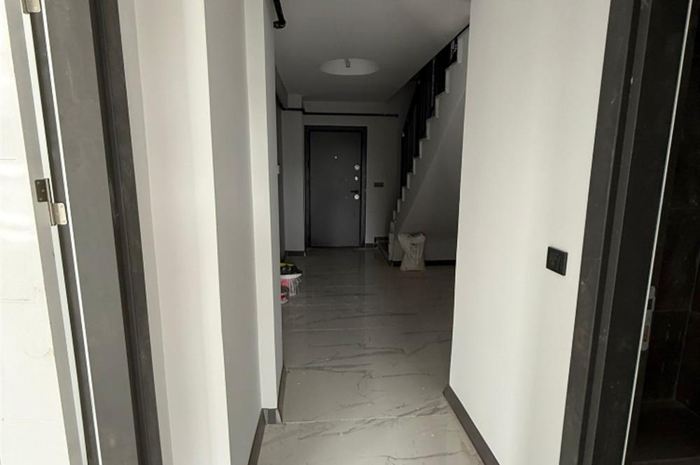 KARTEPE ATAEVLERDE SATILIK 3+1 ÇATI DUBLEKS DAİRE