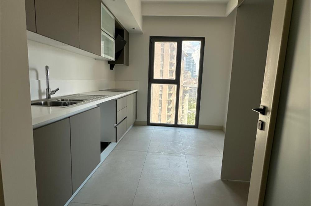 C21 ROOF'dan 19.ETAP'da 3+1 YÜKSEK KAT KİRALIK DAİRE
