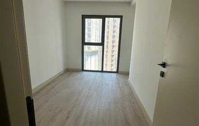C21 ROOF'dan 19.ETAP'da 3+1 YÜKSEK KAT KİRALIK DAİRE