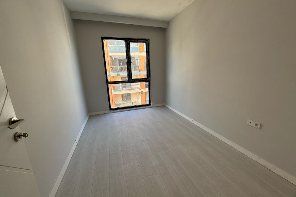 BAŞİSKELE'DE HAVUZLU SİTEDE SATILIK 3+1 DUBLEKS SIFIR DAİRE